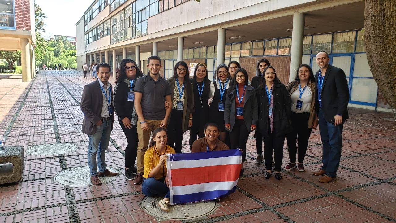 Estudiantes y docentes de la EBCI participaron en Congreso internacional sobre la inteligencia artificial y el big data en la preservación digital celebrado en México