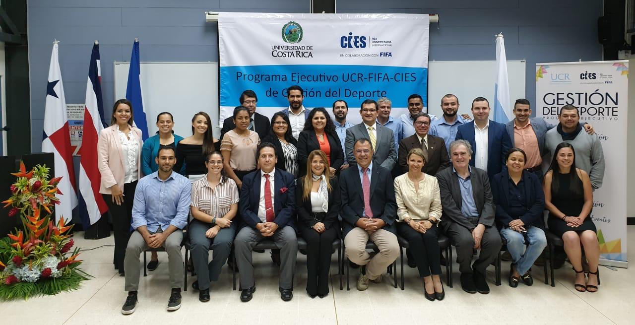 Clausura de la undécima edición del Programa Ejecutivo UCR FIFA CIES de Gestión del Deporte de la Escuela de Educación Física y Deportes