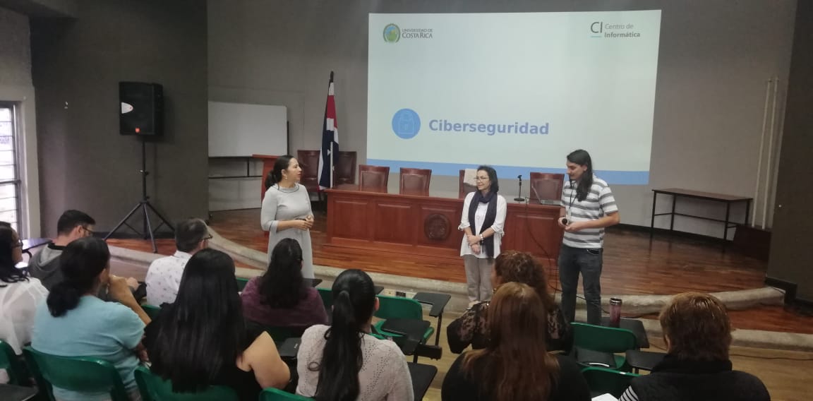 Personal administrativo de la Facultad de Educación recibió Charla de Ciberseguridad