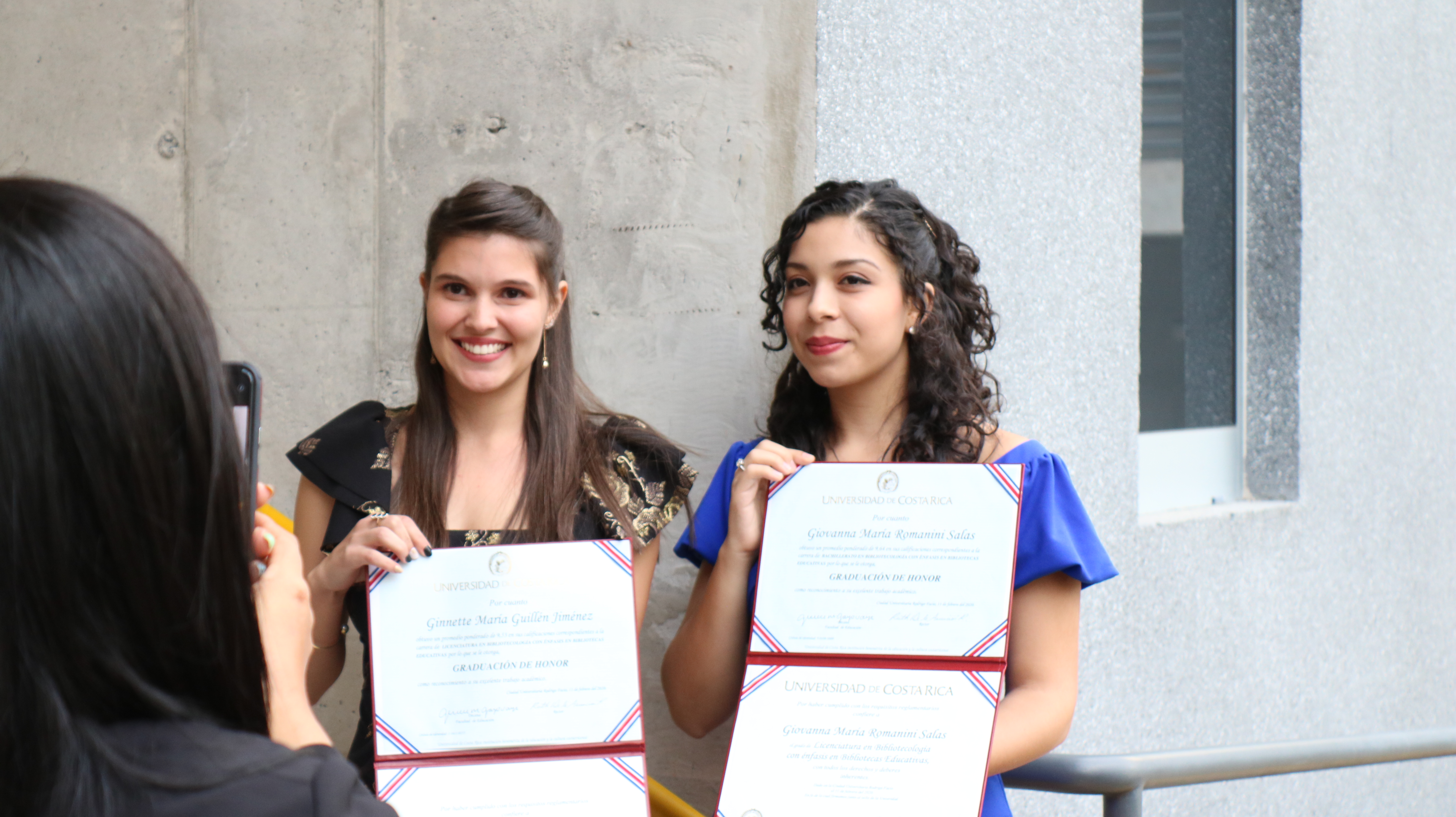 Más de un centenar de nuevos profesionales de la Facultad de Educación recibieron su título en la Graduación de Febrero 2020