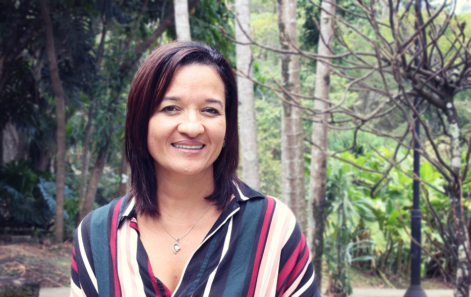 Dra. Susan Francis Salazar